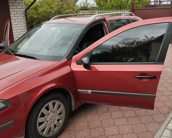 Рено Лагуна, объемом двигателя 2.2 л и пробегом 205 тыс. км за 5400 $, фото 5 на Automoto.ua