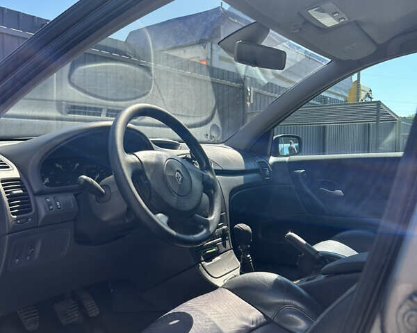 Рено Лагуна, объемом двигателя 1.87 л и пробегом 400 тыс. км за 3900 $, фото 16 на Automoto.ua