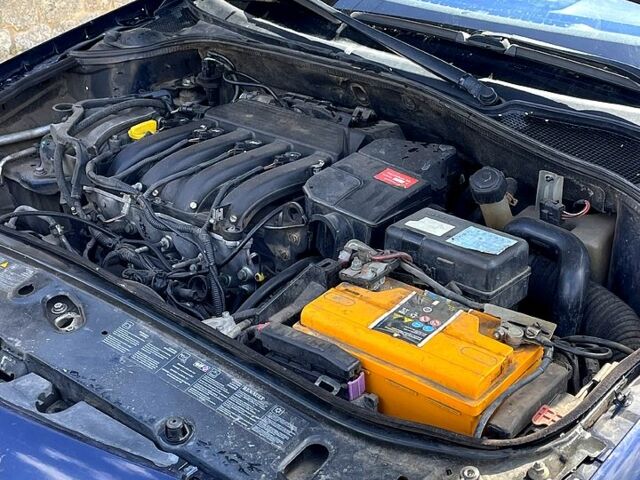 Рено Лагуна, объемом двигателя 2 л и пробегом 222 тыс. км за 2699 $, фото 7 на Automoto.ua