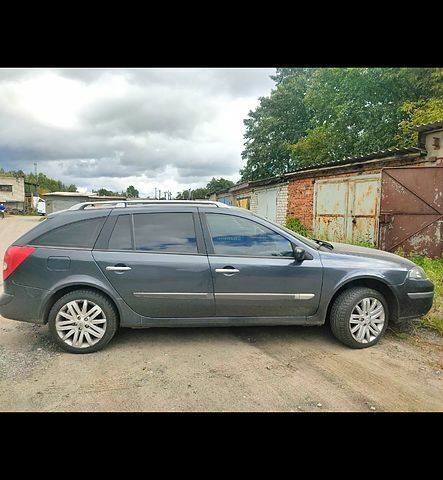 Рено Лагуна, об'ємом двигуна 2.2 л та пробігом 300 тис. км за 3924 $, фото 7 на Automoto.ua