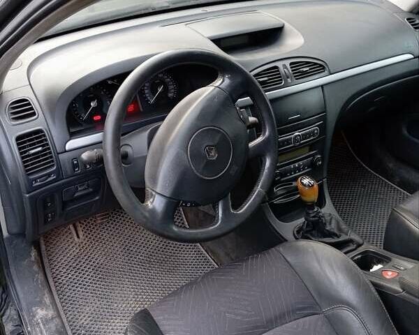 Рено Лагуна, объемом двигателя 1.87 л и пробегом 297 тыс. км за 4500 $, фото 2 на Automoto.ua