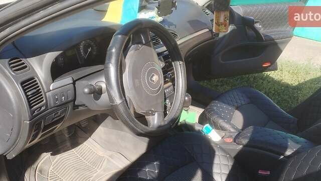 Рено Лагуна, объемом двигателя 1.87 л и пробегом 306 тыс. км за 5300 $, фото 11 на Automoto.ua