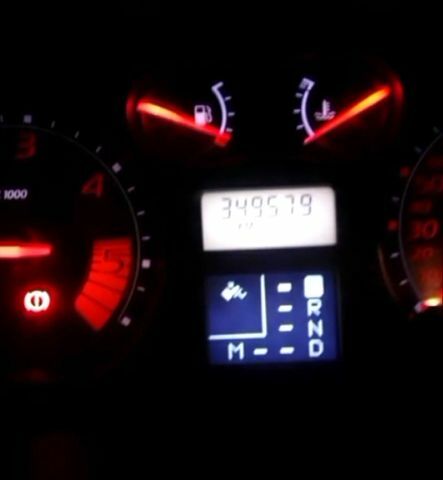 Рено Лагуна, объемом двигателя 2 л и пробегом 349 тыс. км за 4300 $, фото 7 на Automoto.ua