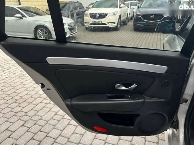 Рено Лагуна, объемом двигателя 1.5 л и пробегом 292 тыс. км за 4700 $, фото 11 на Automoto.ua