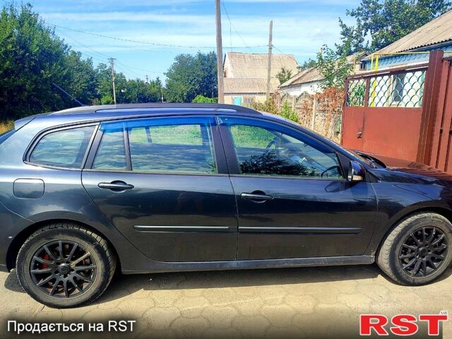 Рено Лагуна 2009 у Дніпро (Дніпропетровську) на Automoto.ua Рено Лагуна, об'ємом двигуна 2 л та пробігом 365 тис. км за 5800 $, фото 2 на Automoto.ua