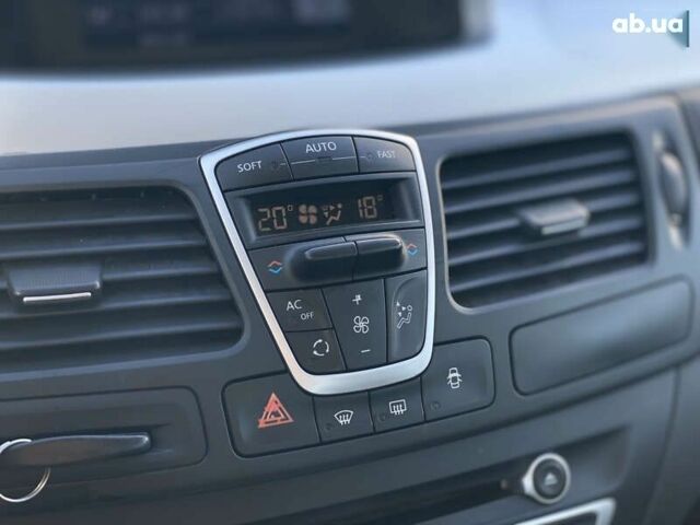 Рено Лагуна, объемом двигателя 1.5 л и пробегом 219 тыс. км за 5950 $, фото 24 на Automoto.ua