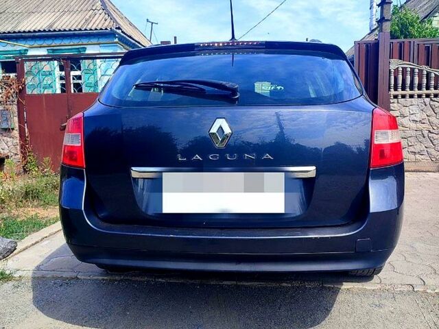 Рено Лагуна 2009 у Дніпро (Дніпропетровську) на Automoto.ua Рено Лагуна, об'ємом двигуна 2 л та пробігом 365 тис. км за 5800 $, фото 4 на Automoto.ua