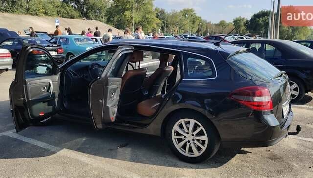 Рено Лагуна, объемом двигателя 1.5 л и пробегом 236 тыс. км за 7300 $, фото 16 на Automoto.ua