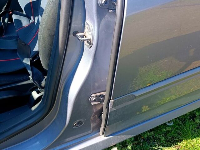 Рено Лагуна, объемом двигателя 1.5 л и пробегом 215 тыс. км за 6200 $, фото 3 на Automoto.ua