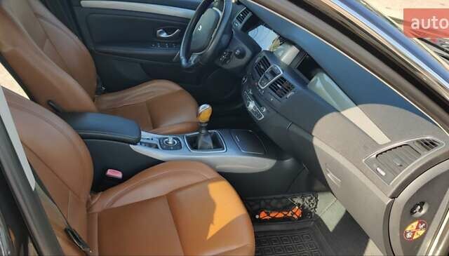 Рено Лагуна, объемом двигателя 1.5 л и пробегом 236 тыс. км за 7300 $, фото 14 на Automoto.ua