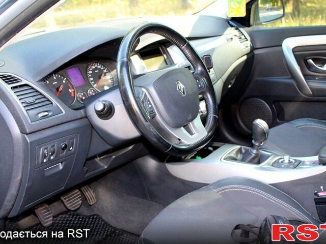 Рено Лагуна, объемом двигателя 1.5 л и пробегом 210 тыс. км за 7500 $, фото 10 на Automoto.ua