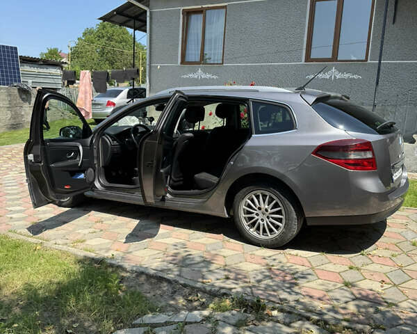 Рено Лагуна, объемом двигателя 1.5 л и пробегом 370 тыс. км за 7000 $, фото 40 на Automoto.ua