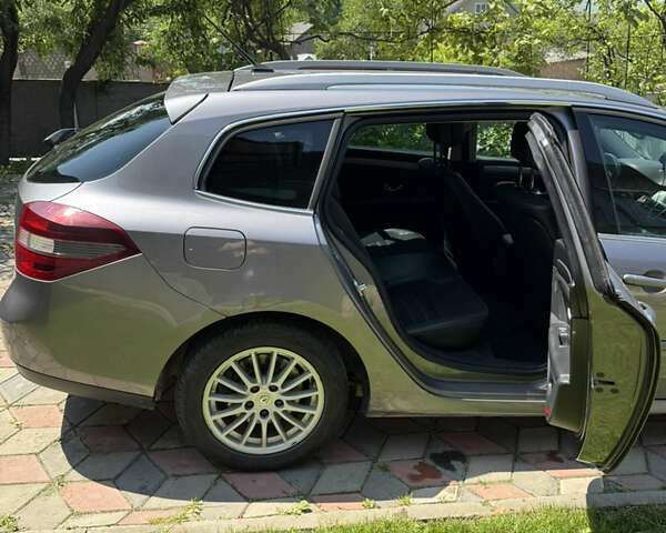 Рено Лагуна, объемом двигателя 1.5 л и пробегом 370 тыс. км за 7000 $, фото 29 на Automoto.ua