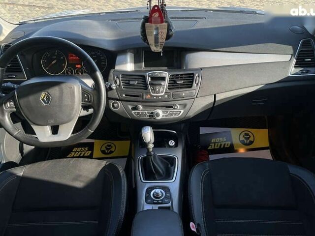Рено Лагуна, об'ємом двигуна 2 л та пробігом 210 тис. км за 8700 $, фото 8 на Automoto.ua