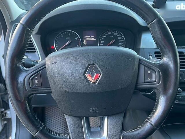 Рено Лагуна, объемом двигателя 1.5 л и пробегом 238 тыс. км за 7800 $, фото 10 на Automoto.ua