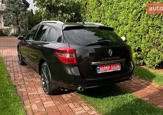 Рено Лагуна, об'ємом двигуна 2 л та пробігом 176 тис. км за 8900 $, фото 4 на Automoto.ua