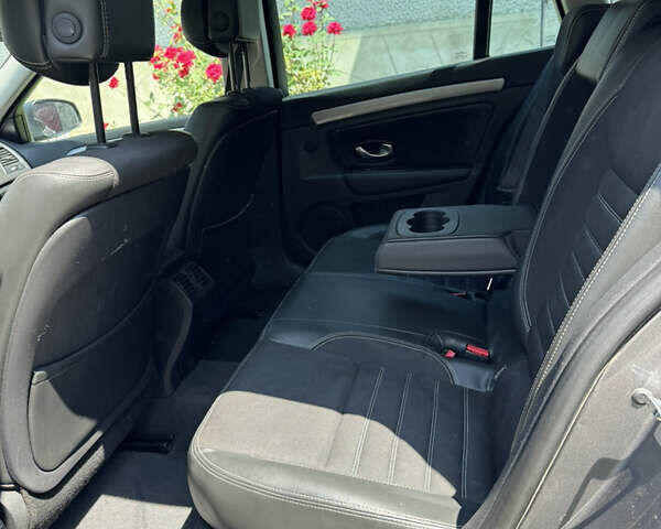 Рено Лагуна, объемом двигателя 1.5 л и пробегом 370 тыс. км за 7000 $, фото 33 на Automoto.ua