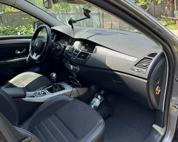 Рено Лагуна, объемом двигателя 1.5 л и пробегом 370 тыс. км за 7000 $, фото 42 на Automoto.ua