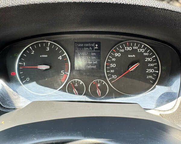 Рено Лагуна, объемом двигателя 1.5 л и пробегом 370 тыс. км за 7000 $, фото 35 на Automoto.ua