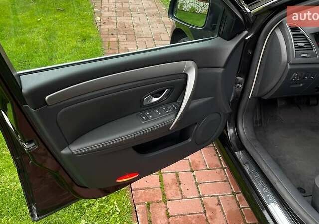 Рено Лагуна, об'ємом двигуна 2 л та пробігом 176 тис. км за 8900 $, фото 22 на Automoto.ua