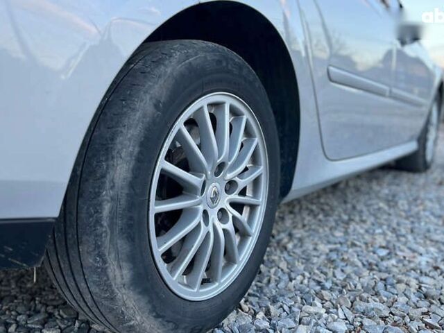 Рено Лагуна, объемом двигателя 1.5 л и пробегом 238 тыс. км за 7800 $, фото 27 на Automoto.ua