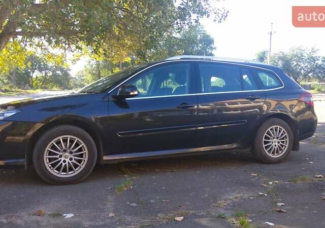 Рено Лагуна, об'ємом двигуна 1.46 л та пробігом 195 тис. км за 9200 $, фото 4 на Automoto.ua