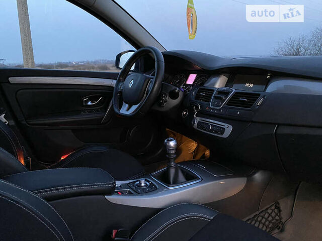 Рено Лагуна, объемом двигателя 1.5 л и пробегом 280 тыс. км за 8799 $, фото 46 на Automoto.ua