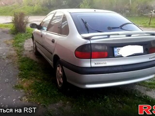 Рено Лагуна, объемом двигателя 2.2 л и пробегом 340 тыс. км за 2100 $, фото 1 на Automoto.ua