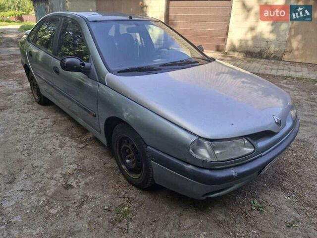Рено Лагуна, объемом двигателя 1.8 л и пробегом 200 тыс. км за 900 $, фото 3 на Automoto.ua