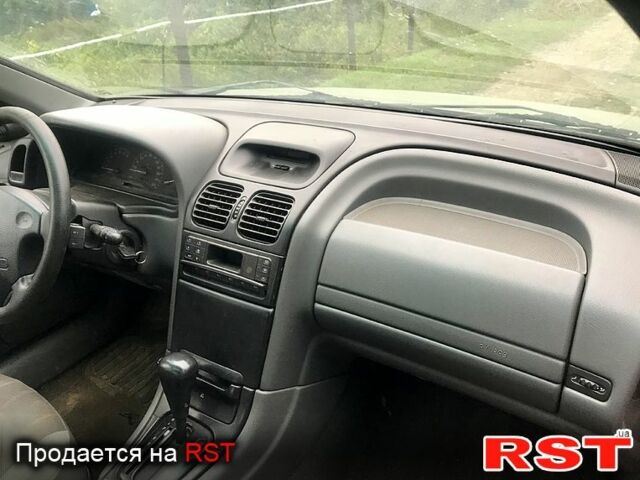 Рено Лагуна, объемом двигателя 2 л и пробегом 185 тыс. км за 3500 $, фото 7 на Automoto.ua