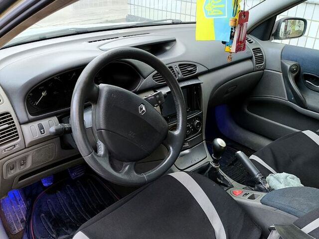 Рено Лагуна, об'ємом двигуна 1.9 л та пробігом 280 тис. км за 2700 $, фото 3 на Automoto.ua