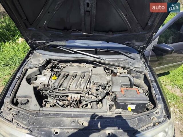 Рено Лагуна, объемом двигателя 1.8 л и пробегом 388 тыс. км за 3500 $, фото 2 на Automoto.ua