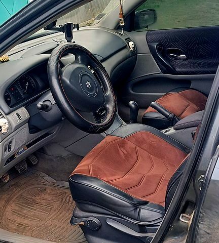 Рено Лагуна, объемом двигателя 2 л и пробегом 250 тыс. км за 2500 $, фото 4 на Automoto.ua