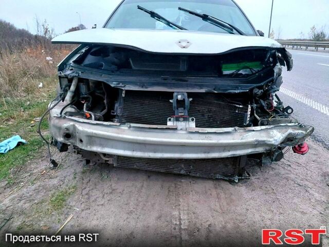 Рено Лагуна, объемом двигателя 2 л и пробегом 200 тыс. км за 1000 $, фото 1 на Automoto.ua