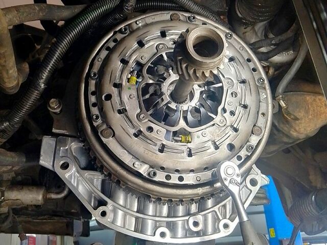 Рено Лагуна, объемом двигателя 1.9 л и пробегом 314 тыс. км за 1410 $, фото 4 на Automoto.ua