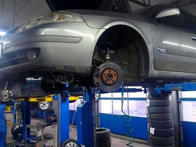 Рено Лагуна, объемом двигателя 1.9 л и пробегом 314 тыс. км за 1410 $, фото 7 на Automoto.ua