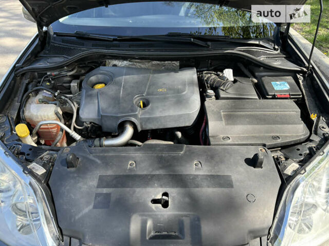 Рено Лагуна, об'ємом двигуна 1.5 л та пробігом 252 тис. км за 6600 $, фото 3 на Automoto.ua