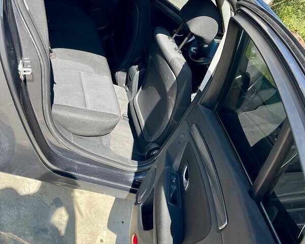 Рено Лагуна, объемом двигателя 1.46 л и пробегом 298 тыс. км за 5400 $, фото 13 на Automoto.ua