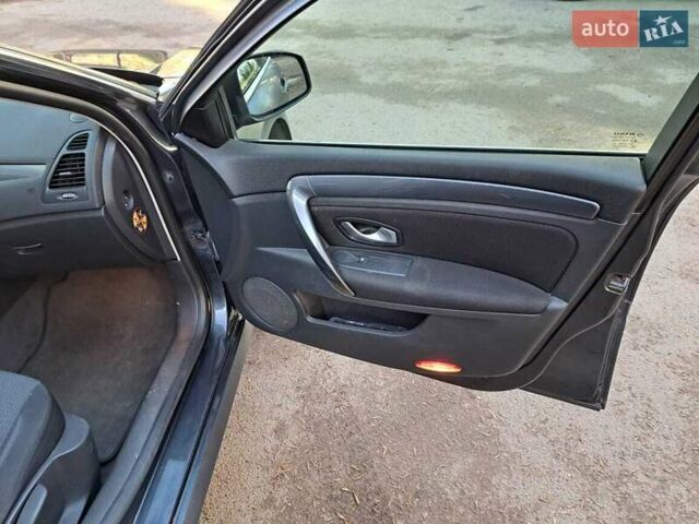 Рено Лагуна, об'ємом двигуна 1.46 л та пробігом 220 тис. км за 7500 $, фото 5 на Automoto.ua