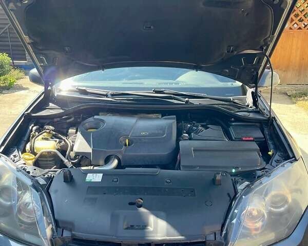 Рено Лагуна, объемом двигателя 1.46 л и пробегом 298 тыс. км за 5400 $, фото 1 на Automoto.ua