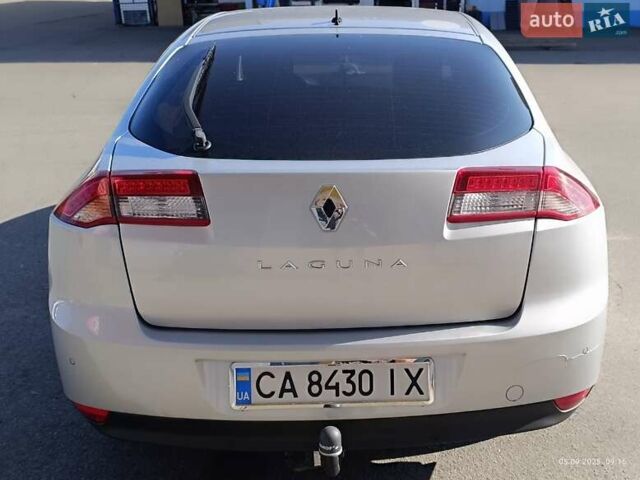 Рено Лагуна, объемом двигателя 2 л и пробегом 263 тыс. км за 7200 $, фото 4 на Automoto.ua