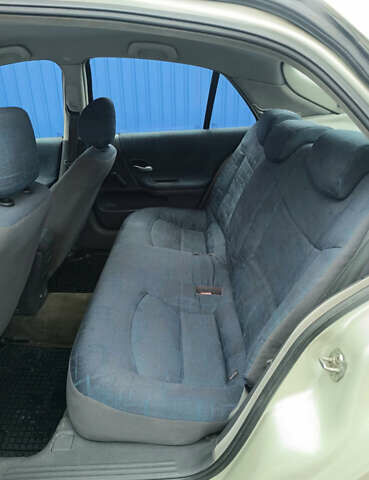 Желтый Рено Лагуна, объемом двигателя 1.9 л и пробегом 305 тыс. км за 2800 $, фото 10 на Automoto.ua