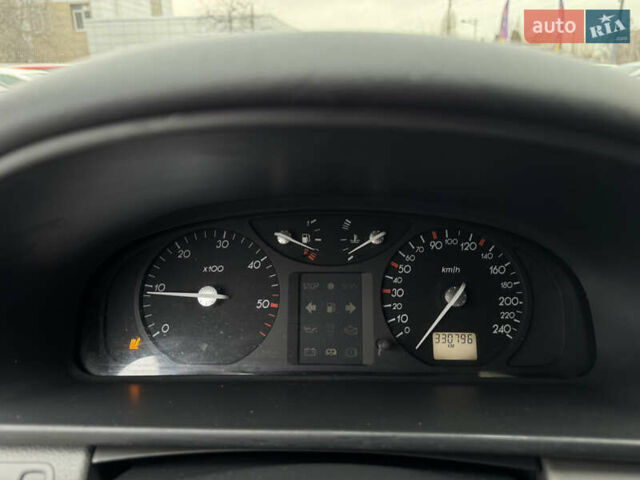 Жовтий Рено Лагуна, об'ємом двигуна 2.19 л та пробігом 330 тис. км за 3800 $, фото 19 на Automoto.ua