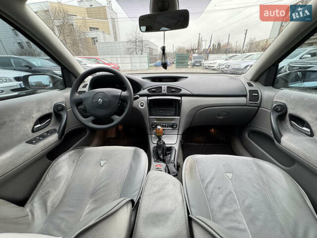 Жовтий Рено Лагуна, об'ємом двигуна 2.19 л та пробігом 330 тис. км за 3800 $, фото 15 на Automoto.ua