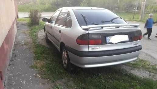 Серый Рено Лагуна, объемом двигателя 2.2 л и пробегом 35 тыс. км за 800 $, фото 2 на Automoto.ua