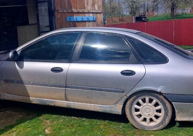 Серый Рено Лагуна, объемом двигателя 0 л и пробегом 3 тыс. км за 600 $, фото 2 на Automoto.ua
