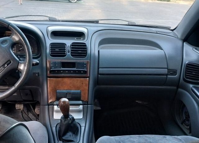 Серый Рено Лагуна, объемом двигателя 2.9 л и пробегом 450 тыс. км за 2500 $, фото 5 на Automoto.ua