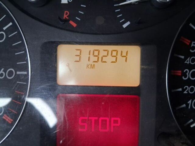 Серый Рено Лагуна, объемом двигателя 1.8 л и пробегом 319 тыс. км за 3000 $, фото 8 на Automoto.ua