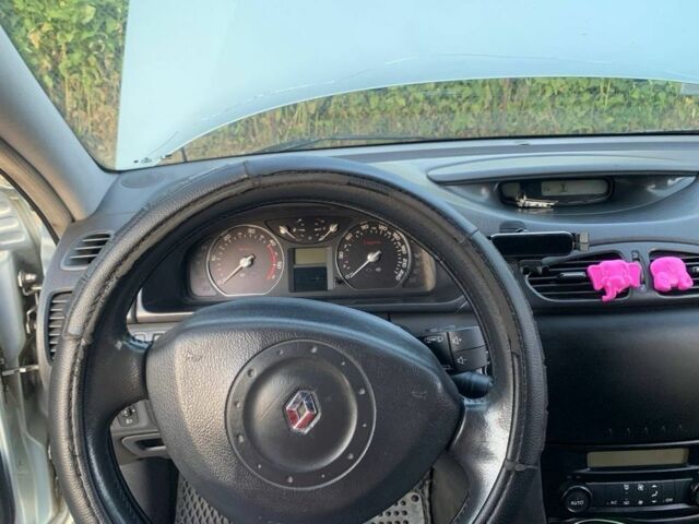 Серый Рено Лагуна, объемом двигателя 1.9 л и пробегом 338 тыс. км за 3300 $, фото 8 на Automoto.ua