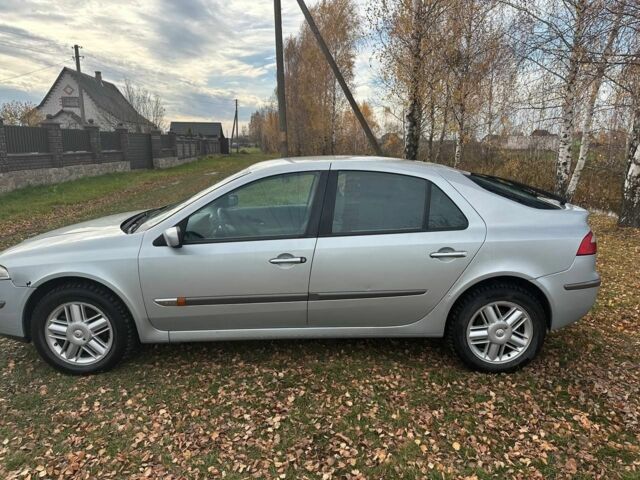 Серый Рено Лагуна, объемом двигателя 1.9 л и пробегом 345 тыс. км за 2000 $, фото 4 на Automoto.ua